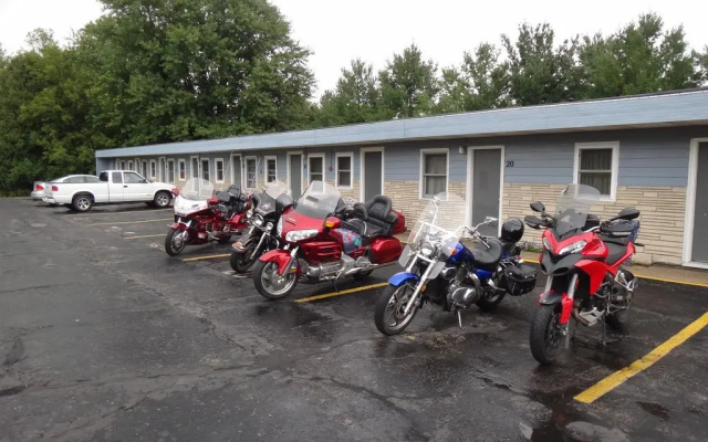 Pine Ridge Motel