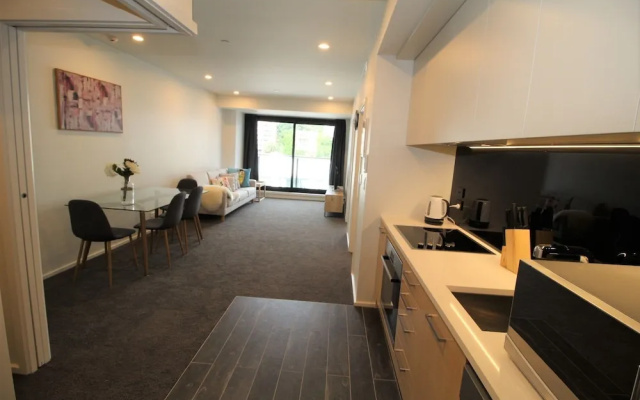 Brand New Stylish & Spacious Apt near Harbor (Connect 601) – Kitchen – Auckland