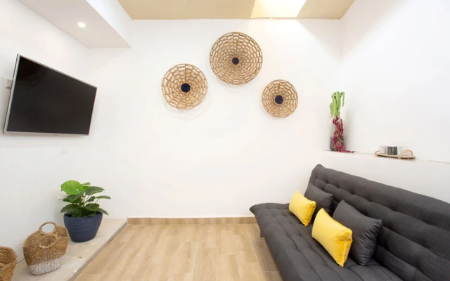 Luxury Apartment2 Bedroompoollaundry Center