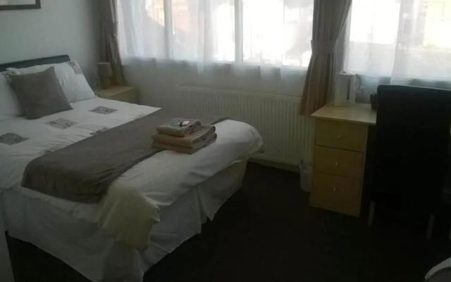 Aindale Hotel Blackpool