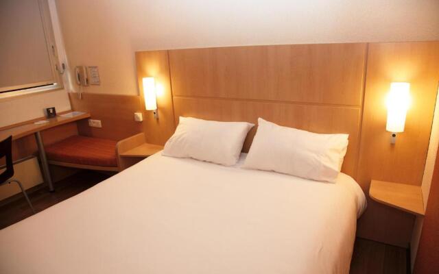 ibis les Etangs des Moines