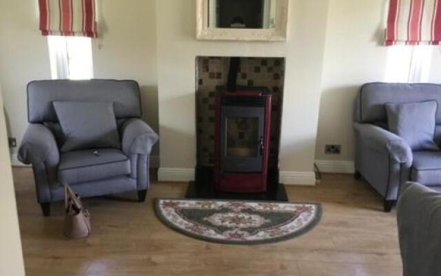 Adare Luxury Riverside Apartment