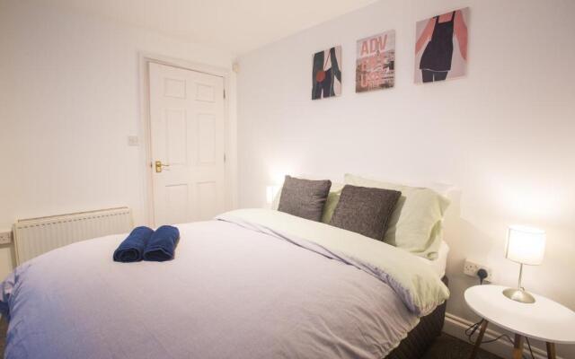 Flat 1, 4 Warden Rd