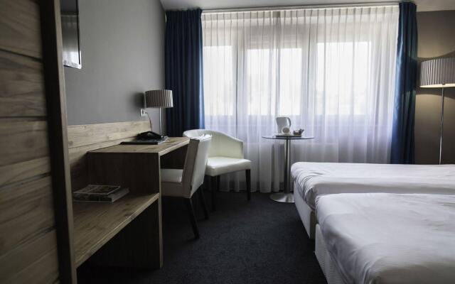 Linge Hotel Elst