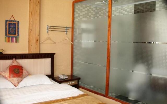 Shangrila Tibetan Family Inn