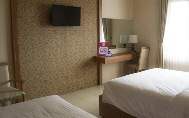 NIDA Rooms Tugu Railway Station