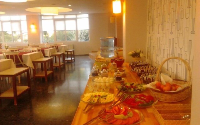 Kyme Otel