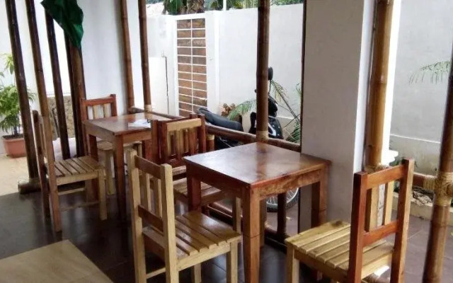 Happy Time Palawan Guest House