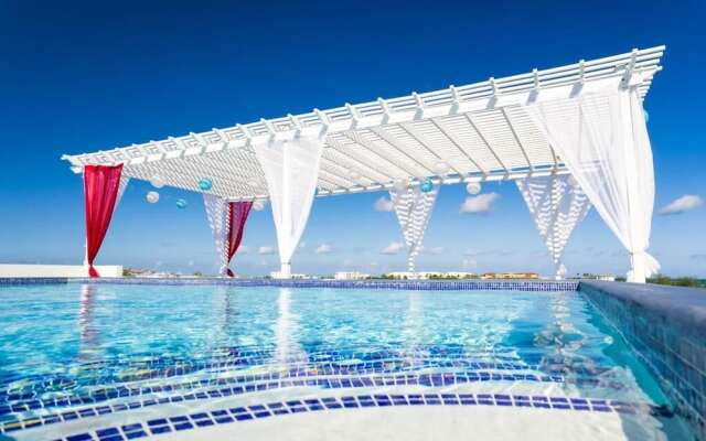 The Suites at Mr Grouper
