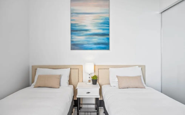 Waterfront 2-bed Oasis - Pool, Steam, Jacuzzi, Gym – Guest Rooms – Diddillibah