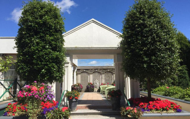 The Keadeen Hotel