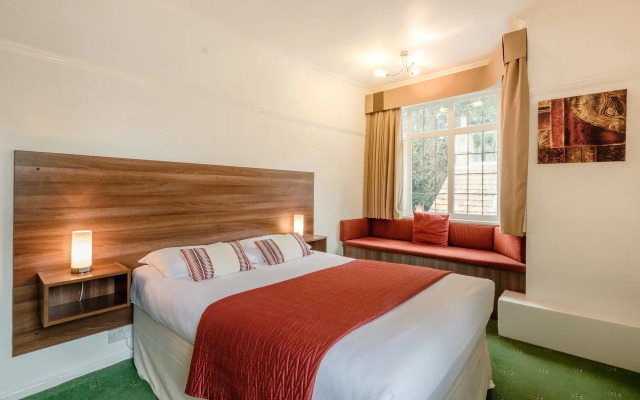 The Yenton Hotel