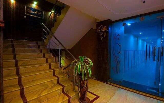 Hotel Breeze Inn