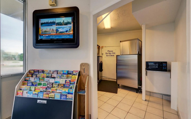 Motel 6 Cocoa Beach, FL