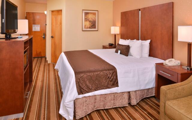Best Western Plus Richmond Airport Hotel