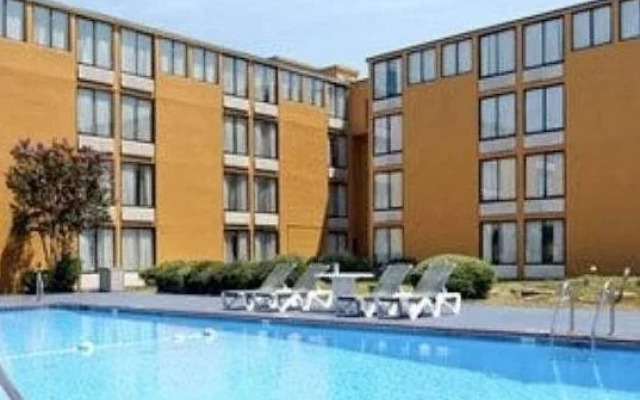 Holiday Inn