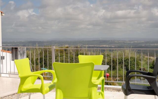 Oceanview Cliff Retreat