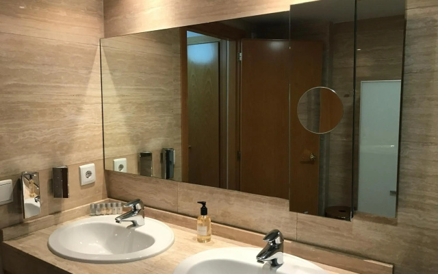 Art and Sciences view luxury apartment