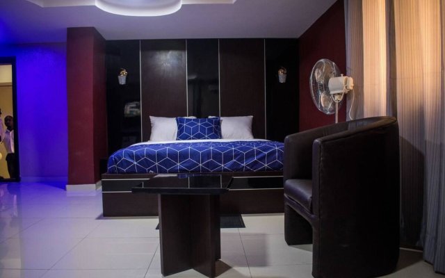 November 5 Hotel Lagos