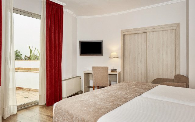NH Córdoba Califa Hotel