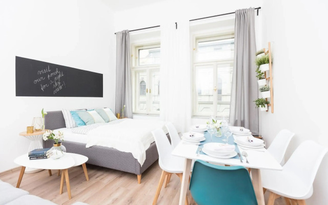 CHILL Apartments