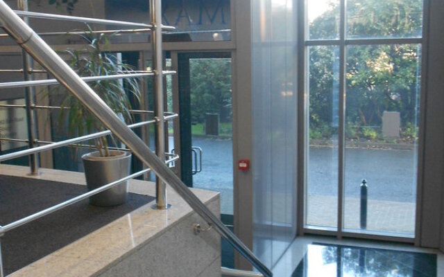 Parallel House Serviced Apartments Slough Windsor