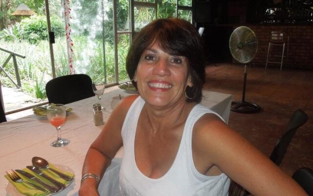 Lilac Lodge-Purple House