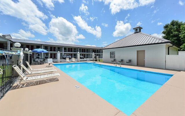 Rodeway Inn