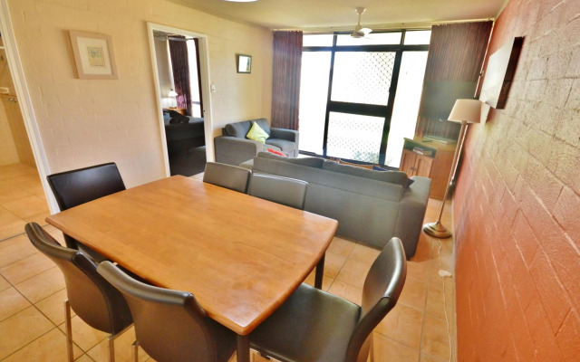 Riverview Holiday Apartment 77 - Kalbarri WA