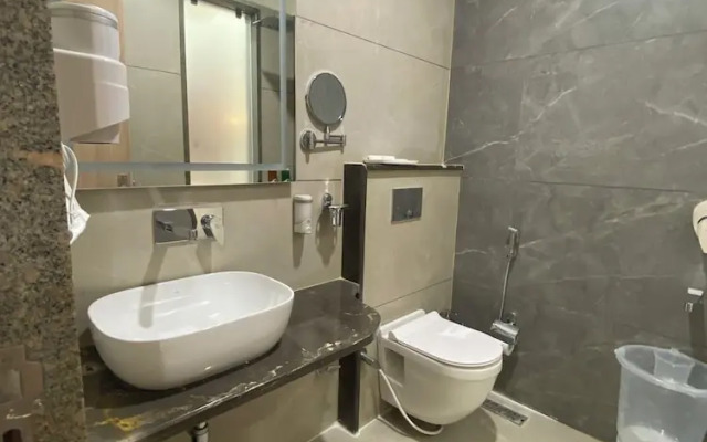 Hotel Aditya Grand - Bhopal
