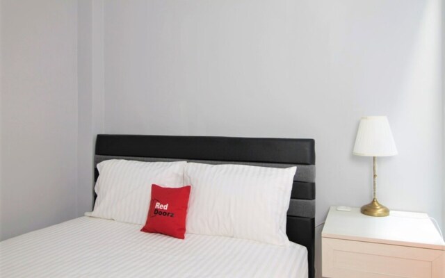 RedDoorz @ Meruya Selatan