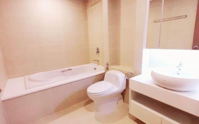 Spacious Modern 4-bed 140sqm Vinhomes Apartment