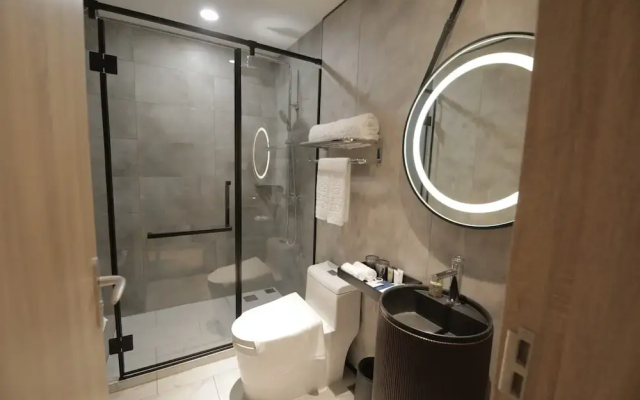 Lotus Blu Hotel Naga