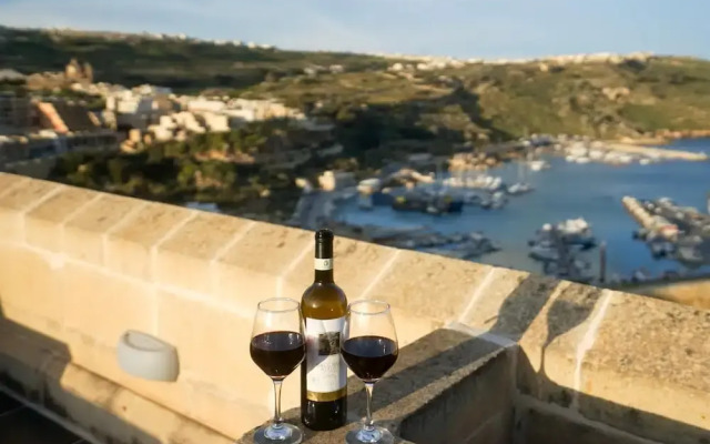 Getaway Npetto Gozitan Villa and Shared P