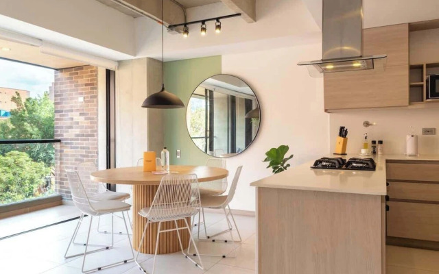 Perfect 3 BR w/ Balcony in Laureles Medellín