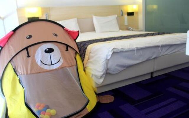 Shuizhen Art Hotel