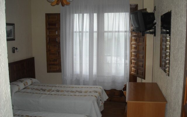 Hostal Paratene