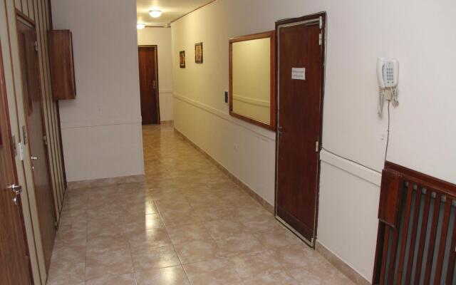 Hotel Menossi