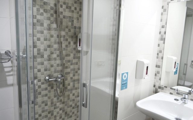 Hostal Alda Puerta Coruña