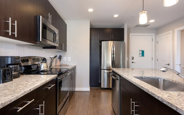 Global Luxury Suites at Hidden Creek