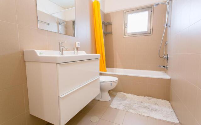 Unique Frug Apartment by TLV2rent