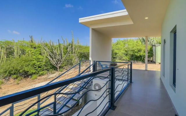 Brand NEW 2br2ba Sunset Ocean Views Balcony