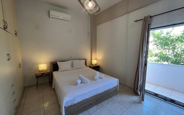 Cozy 1 Bd Apt in Therisos with Balcony