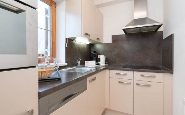 Cozy Apartment in Obertraun With Pool