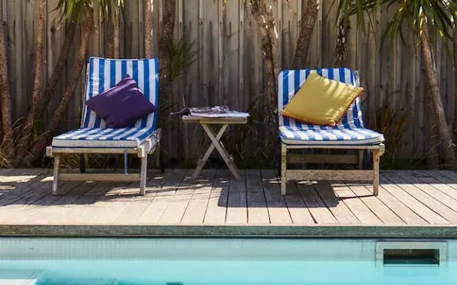 Beachfront House w Pool Steam
