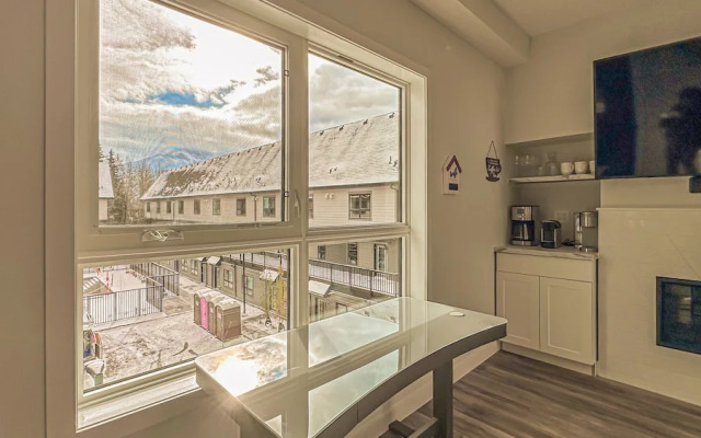 Skyline-Townhouse Combo-AC-Pool-Hot Tub
