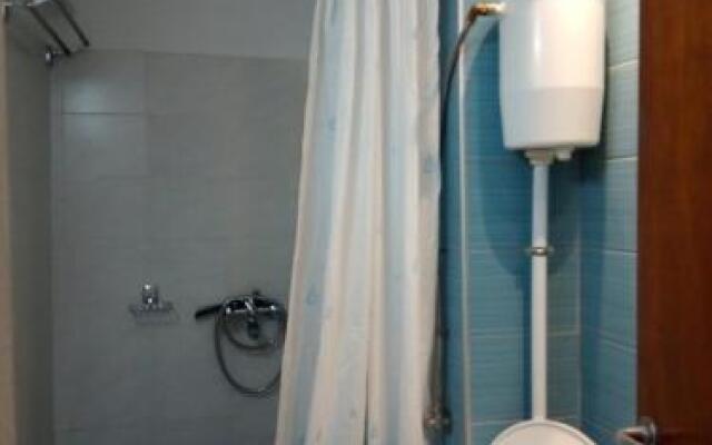 Violetta Studios & Apartments