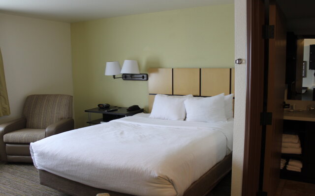 Candlewood Suites Tulsa