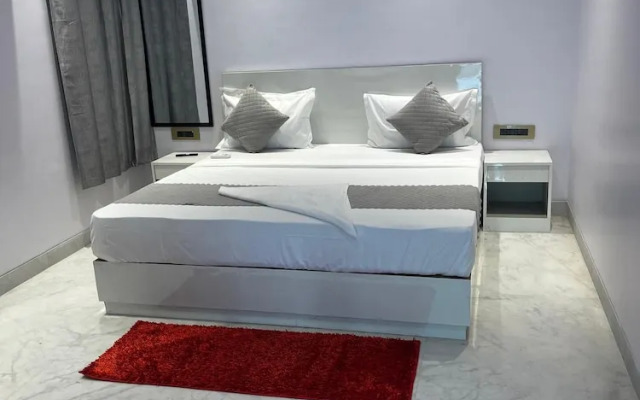 Hotel white House