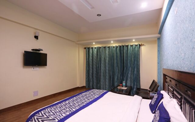 OYO 6517 Satyam International
